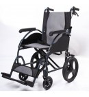 Silla de ruedas con frenos. R2238